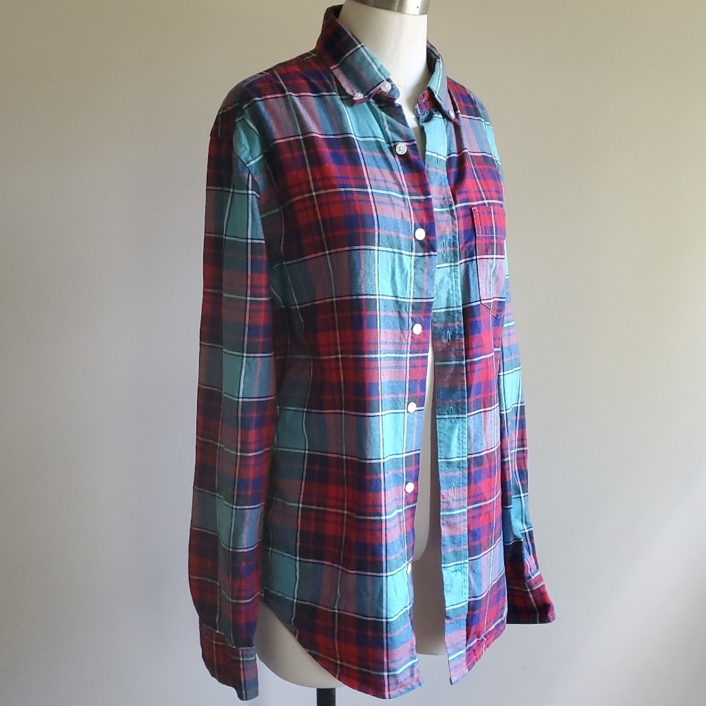 🤏 Gap button up